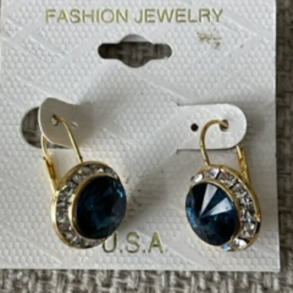 Pierced earrings-Large blue stones surrounded by clear sparkling rhinestones - Picture 4 of 6